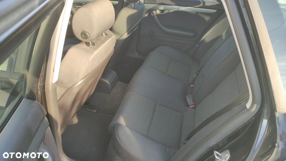Audi A4 Avant 1.9 TDI - 9
