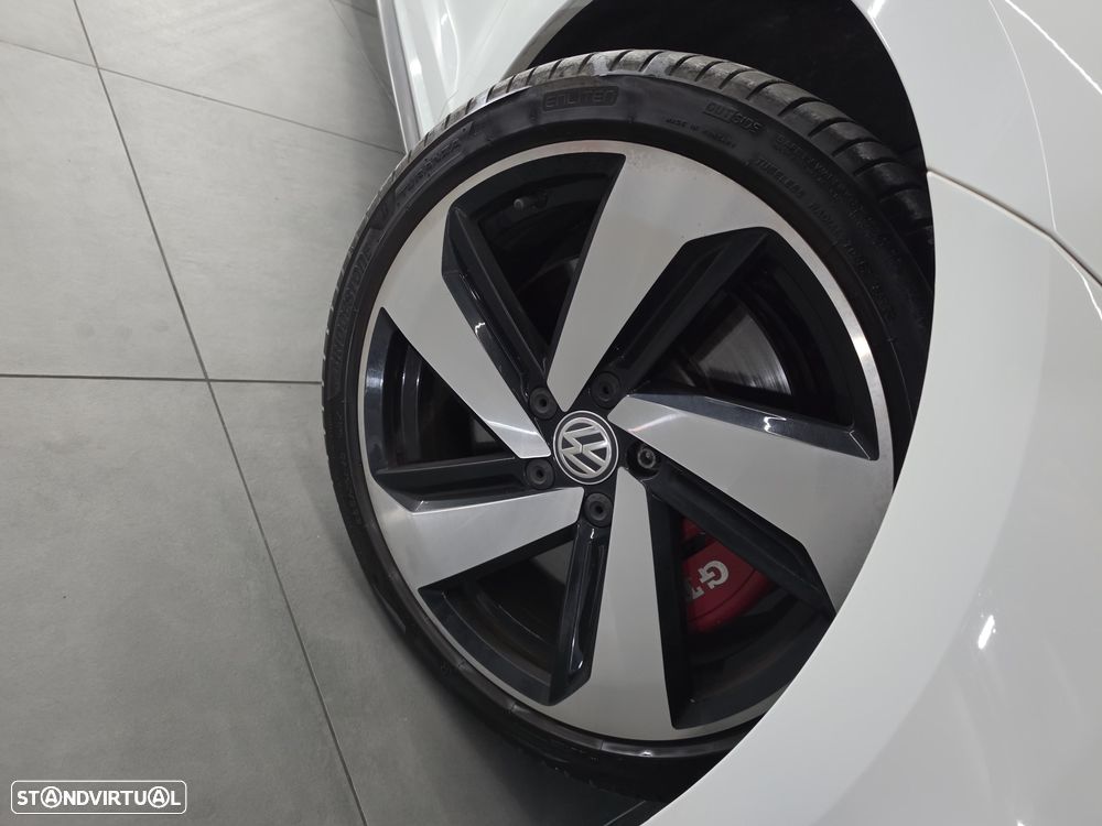 VW Golf 2.0 TSI GTI DSG Performance - 3
