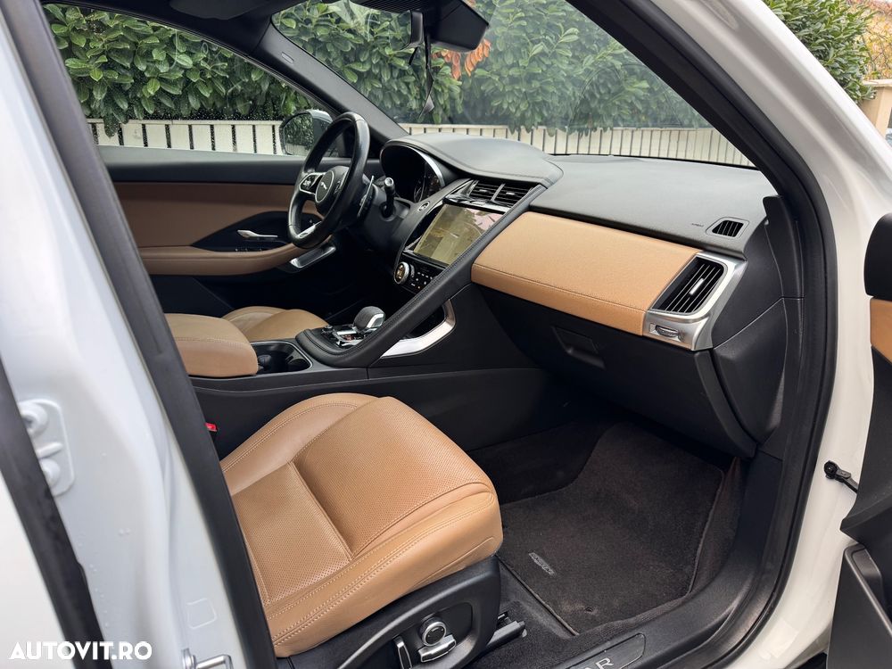 Jaguar E-Pace D180 AWD R-Dynamic HSE - 9