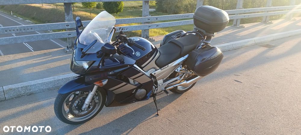 Yamaha FJR - 11