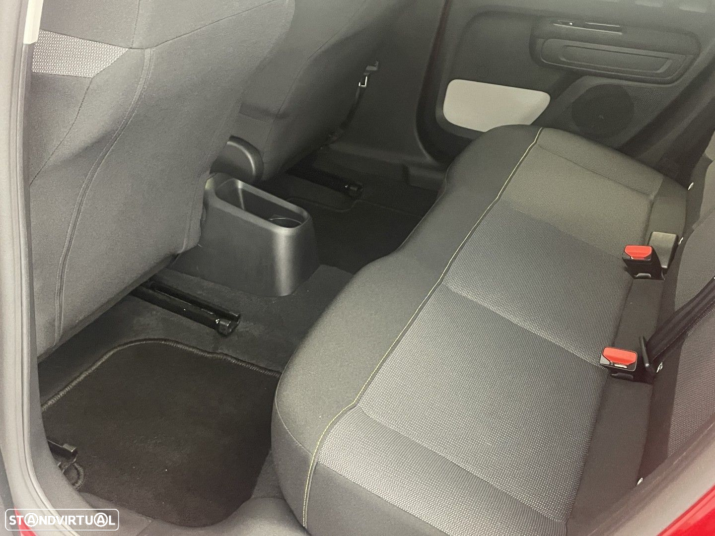 Citroën C3 1.2 PureTech Shine - 34