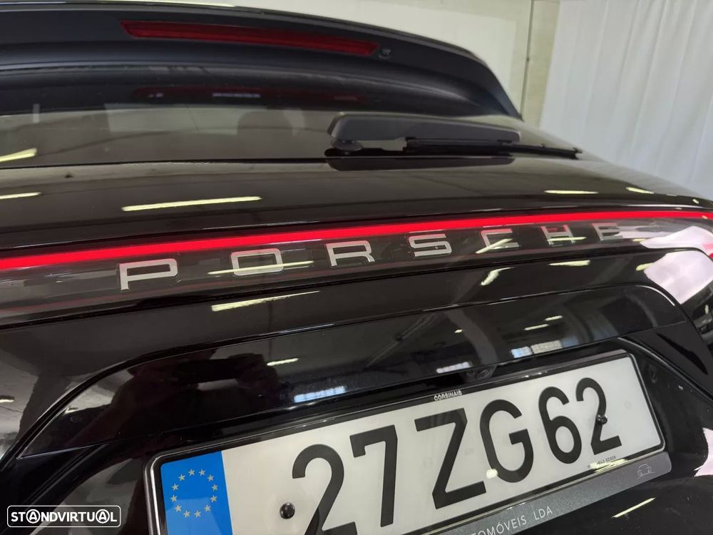 Porsche Cayenne Platinum Edition - 16