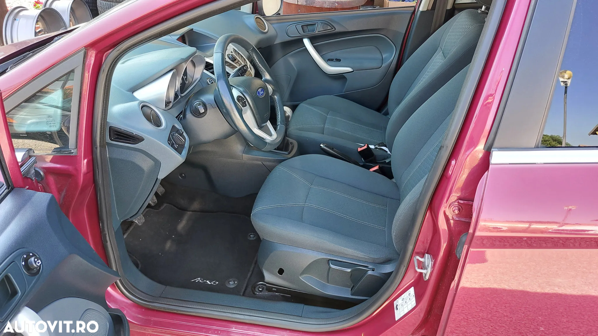 Ford Fiesta 1.4i Titanium - 10