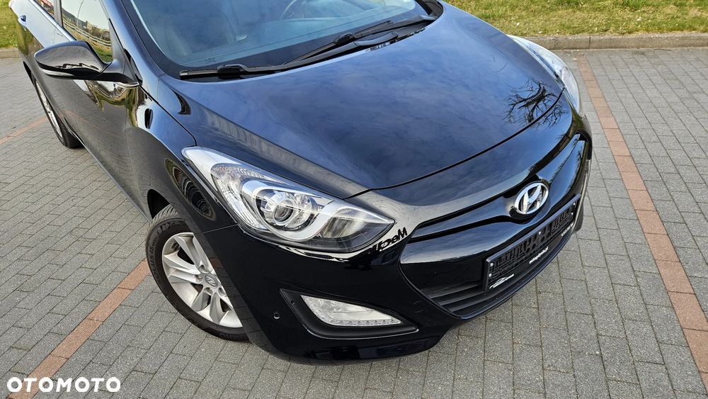 Hyundai i30 1.6 CRDi Automatik Trend - 9
