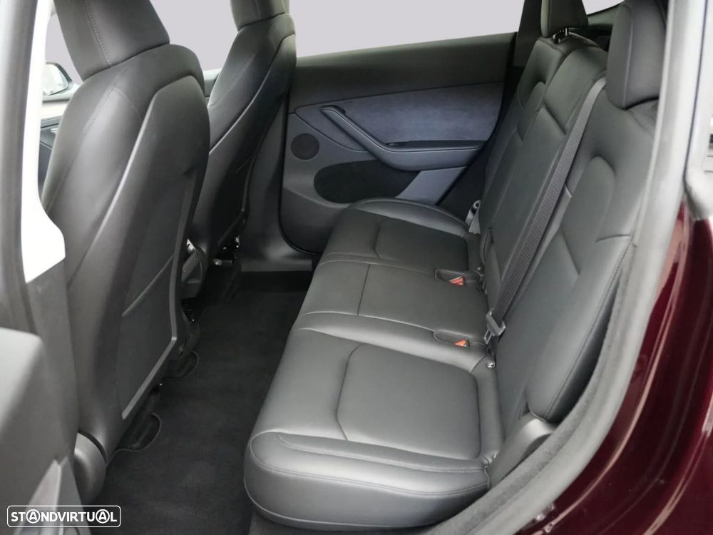 Tesla Model Y Performance Dual Motor AWD - 13