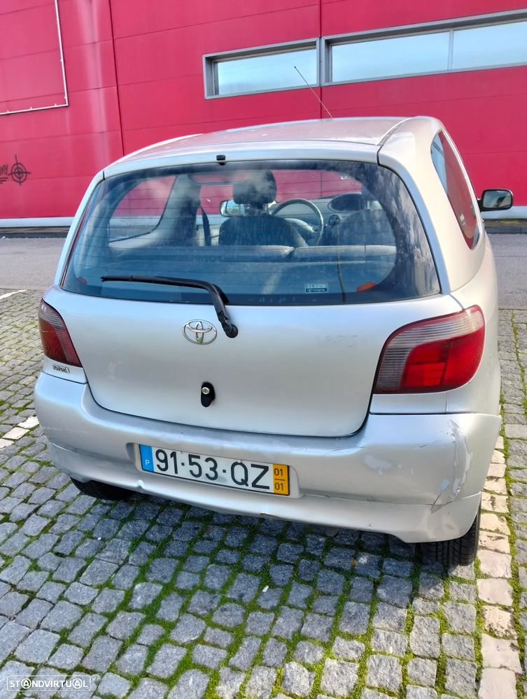 Toyota Yaris 1.0 Eco - 4