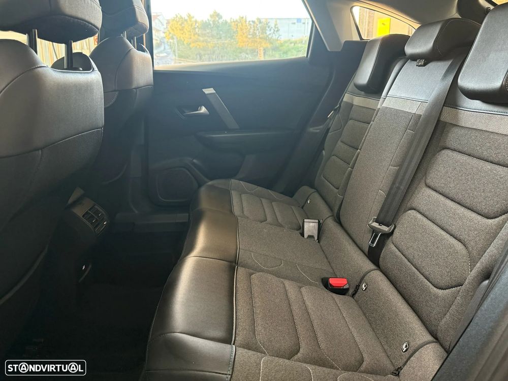Citroën C4 1.2 PureTech Shine - 33