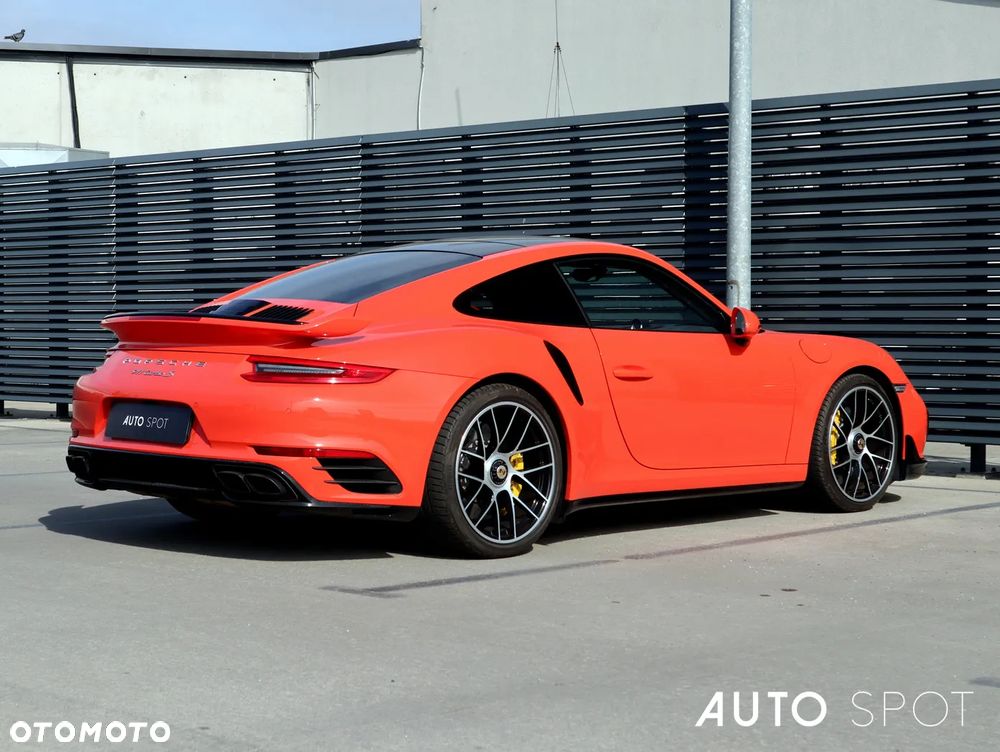 Porsche 911 Turbo S - 6