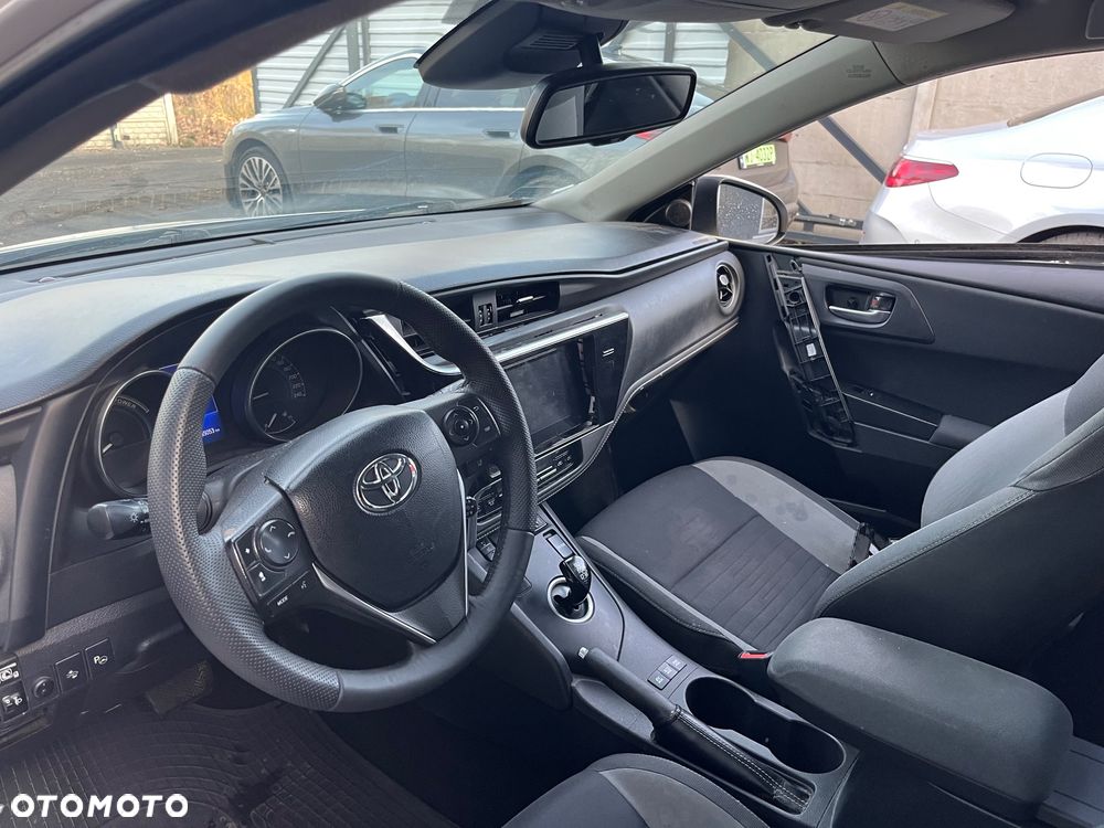 Toyota Auris Hybrid 135 Comfort - 19