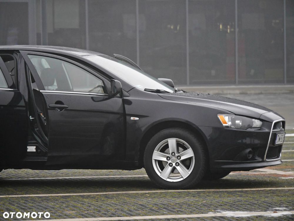 Mitsubishi Lancer - 6