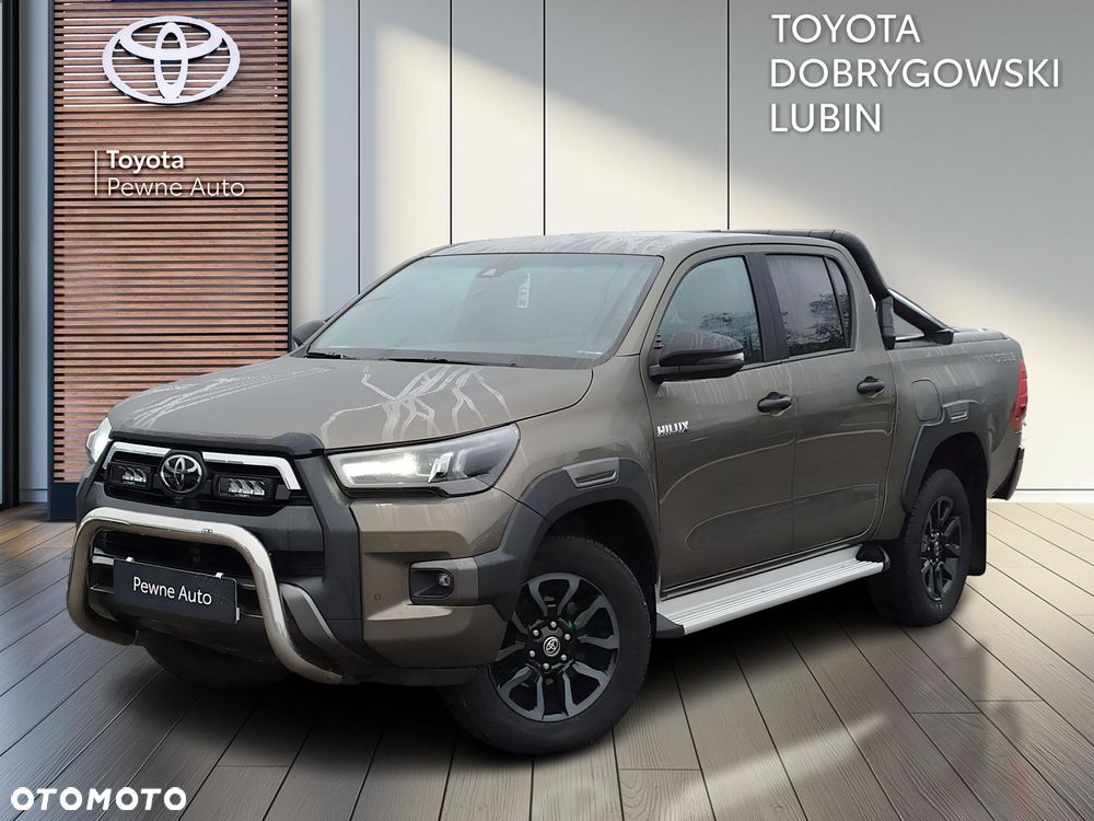 Toyota Hilux - 1