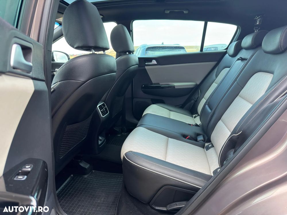 Kia Sportage 1.6 T-GDI 7DCT 4x4 GT Line - 17