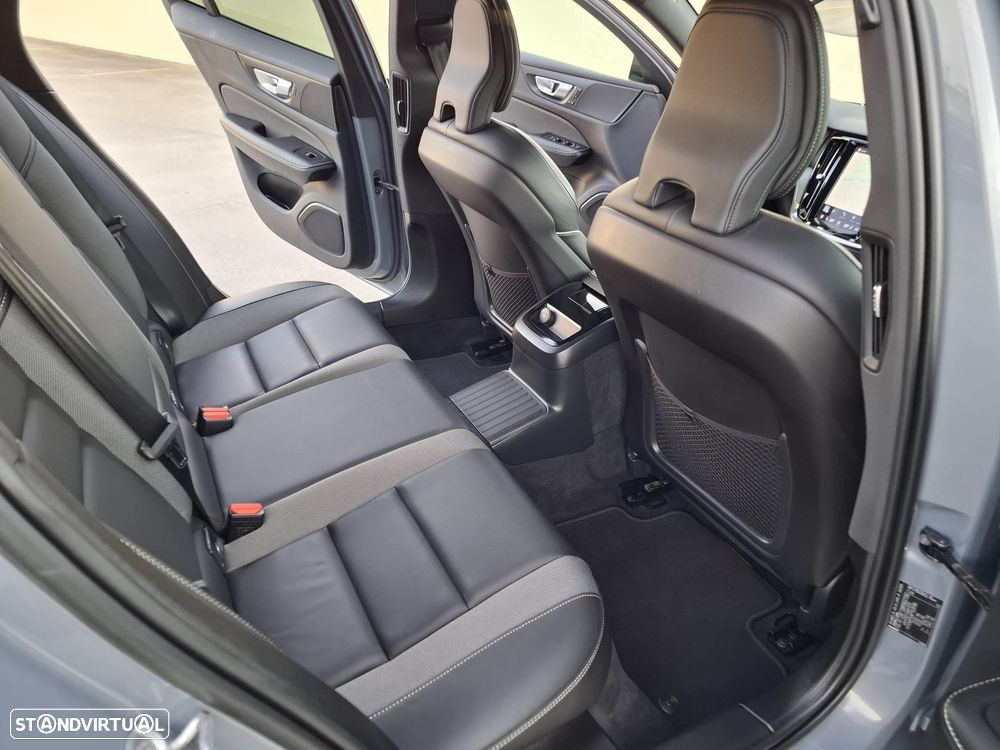 Volvo V60 2.0 T6 AWD TE R-Design - 53