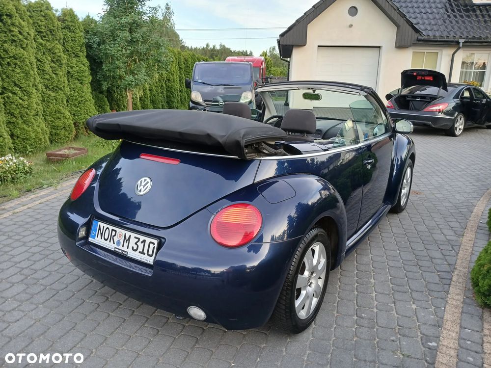Volkswagen New Beetle - 12