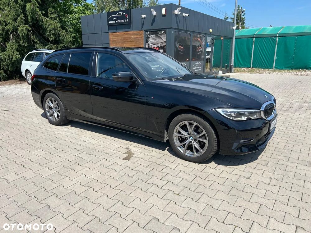 BMW Seria 3 320d xDrive M Sport sport - 2