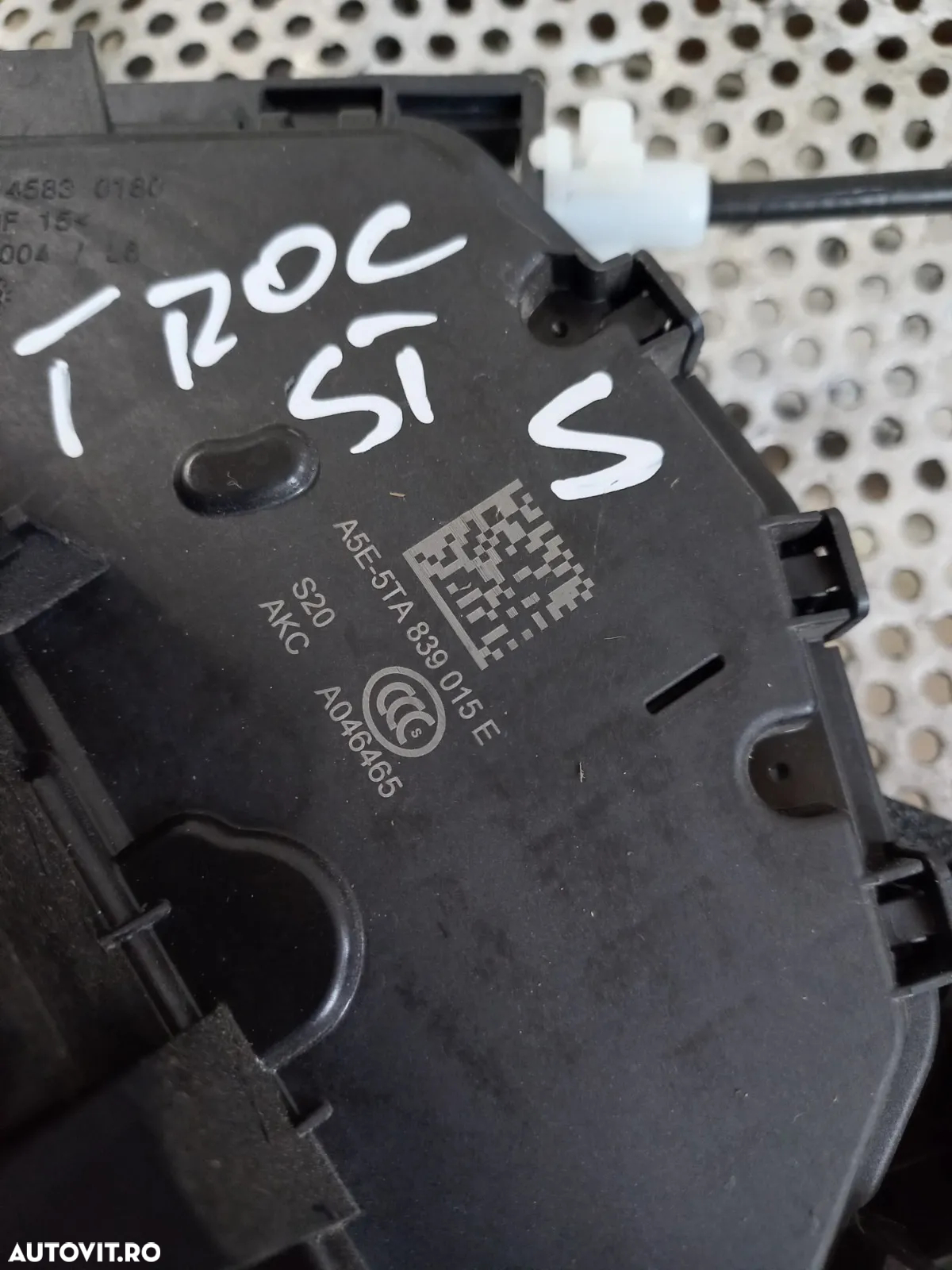 Broasca Blocator Incuietoare Usa Spate Vw T-Roc Passat B8 Touran Golf 7 Skoda Seat Ateca Cod 5TAE 5 - 9