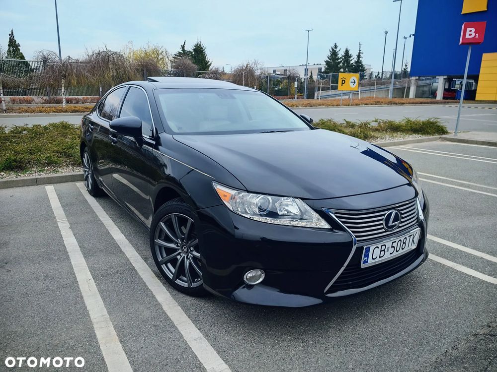 Lexus ES - 1
