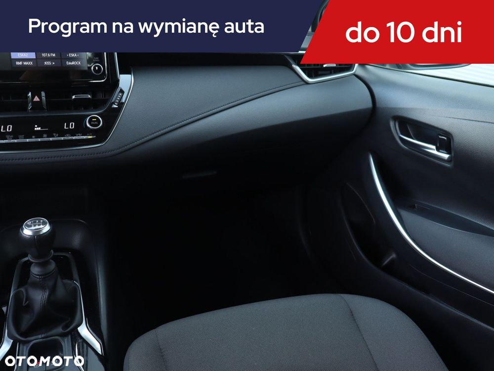 Toyota Corolla - 10