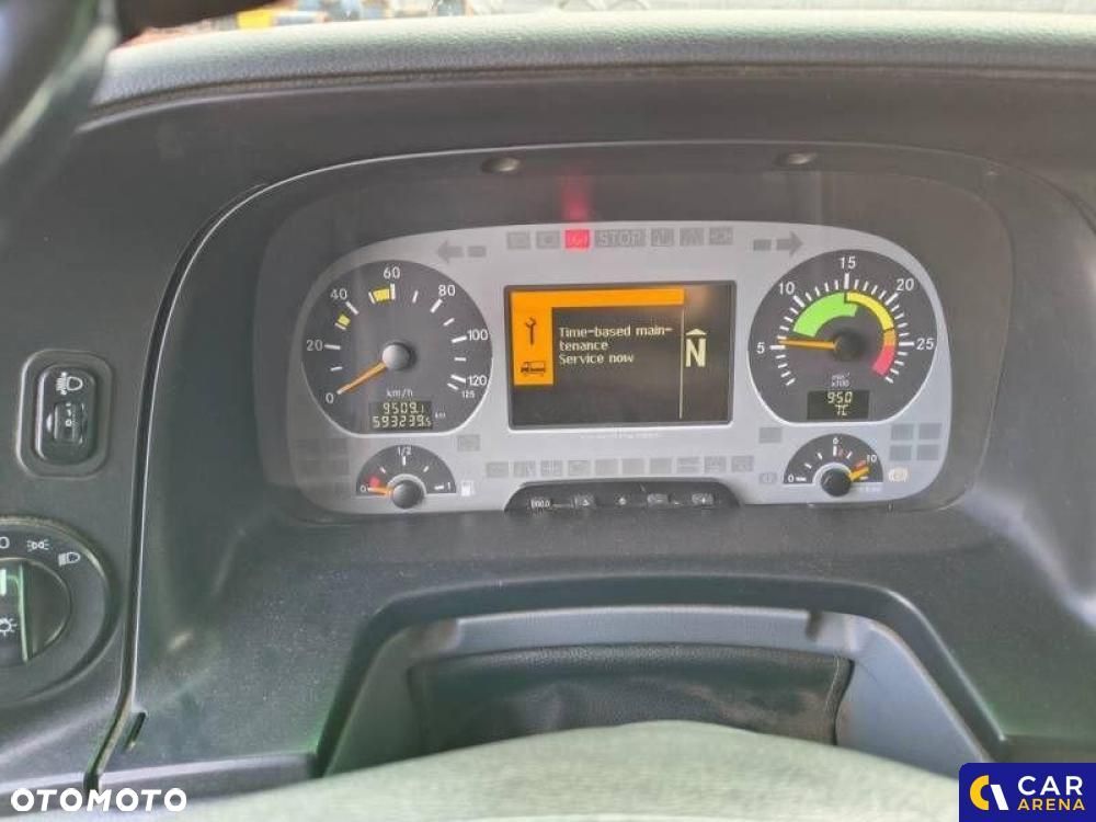 Mercedes-Benz Actros - 8