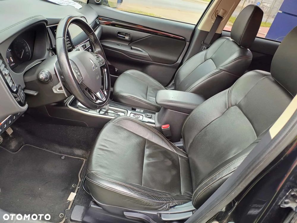 Mitsubishi Outlander 2.0 Intense + 4WD CVT - 6