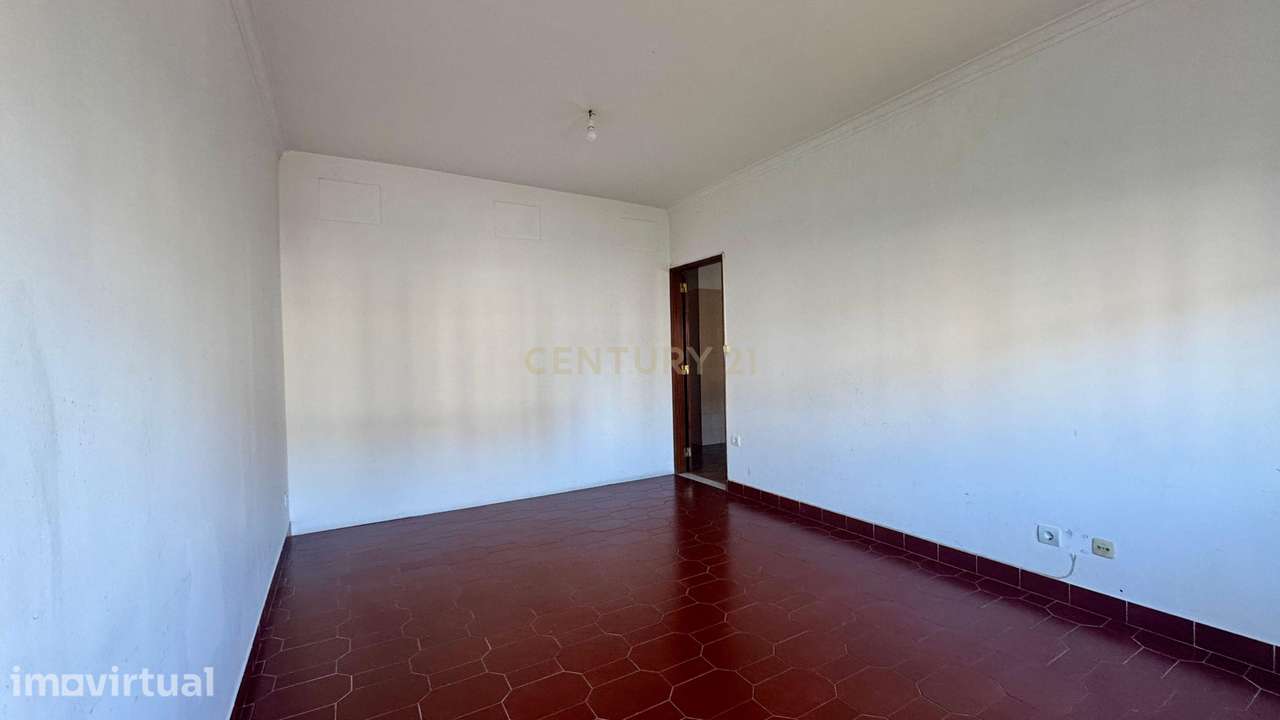 Apartamento T1+1 em Agualva e Mira Sintra - Grande imagem: 5/10