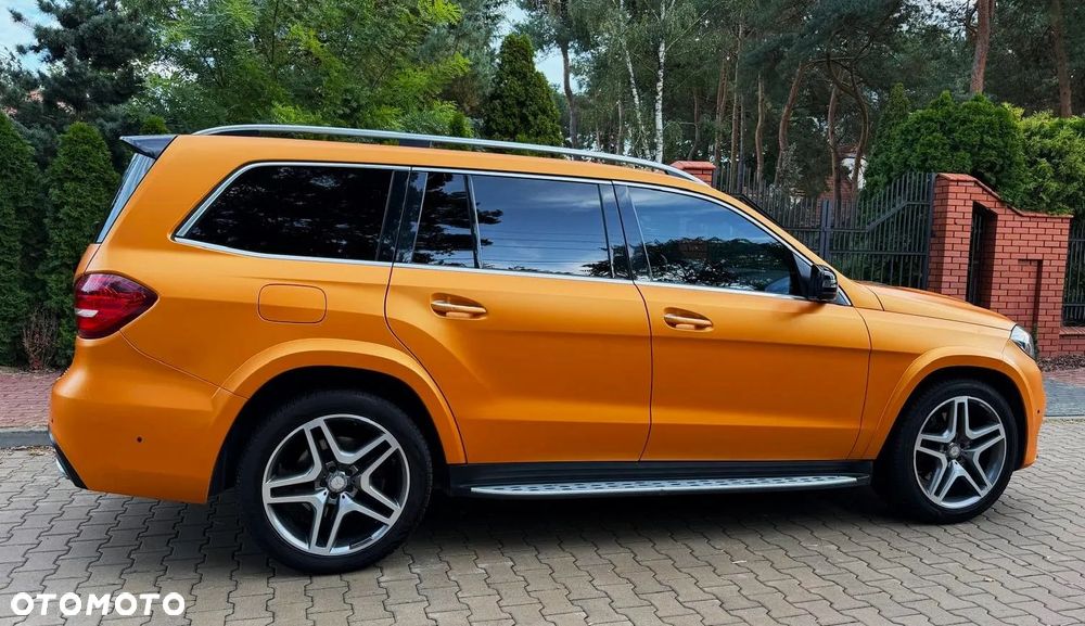 Mercedes-Benz GLS - 25