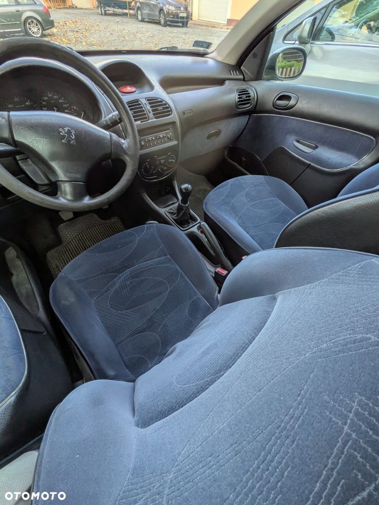Peugeot 206 - 7