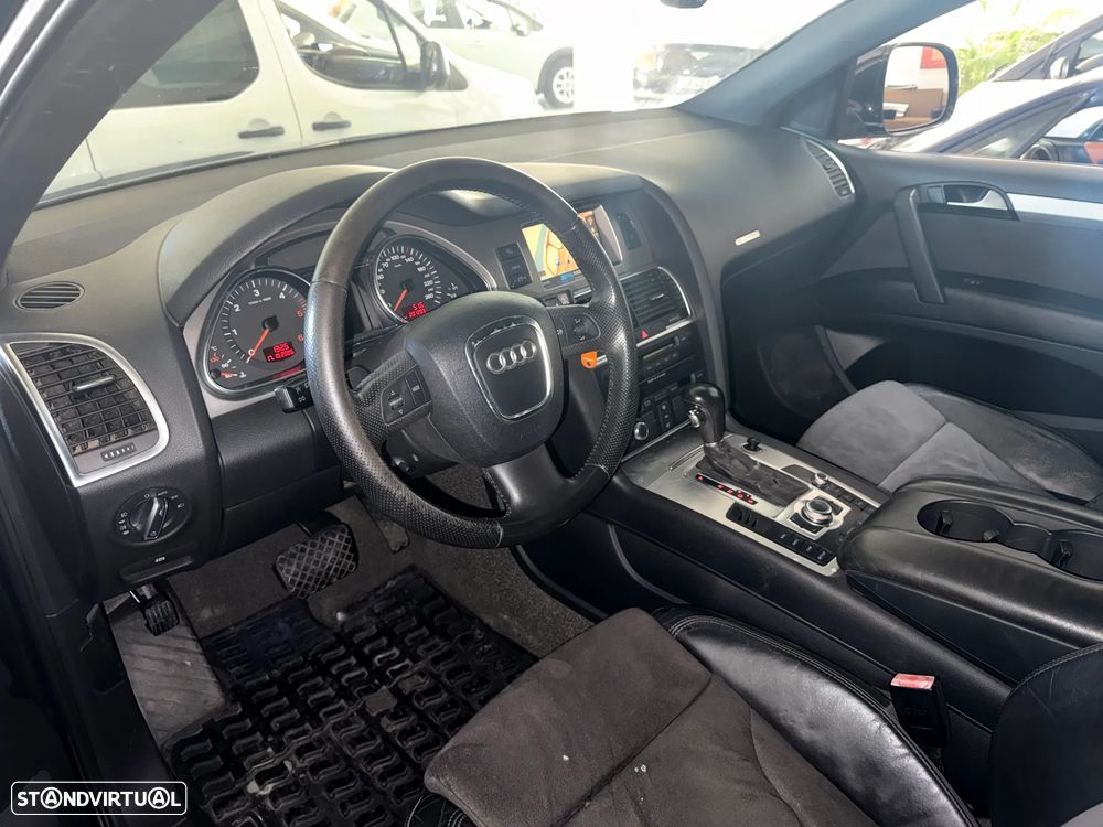 Audi Q7 3.0 TDi Sport Tiptronic - 7