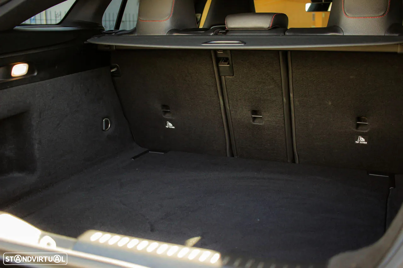 Mercedes-Benz CLA 200 Shooting Brake AMG Line - 8