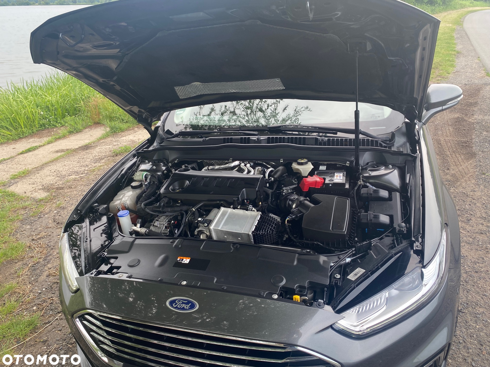 Ford Mondeo 2.0 EcoBlue Titanium - 13