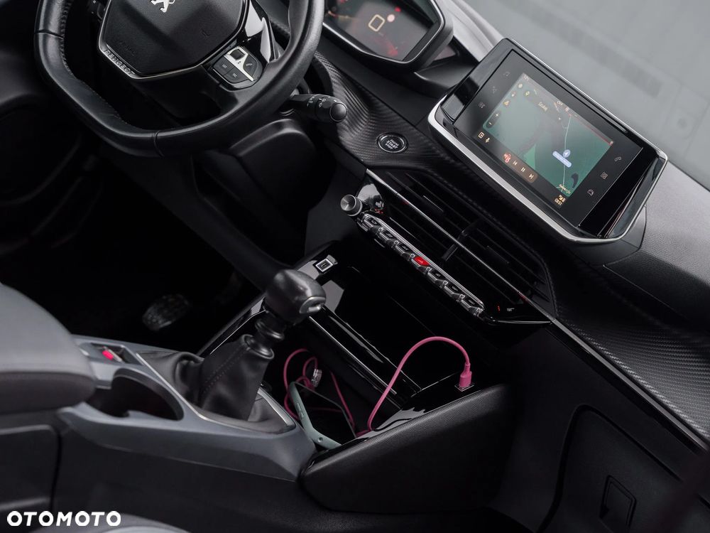 Peugeot 2008 BlueHDi 100 STOP & START Allure - 21