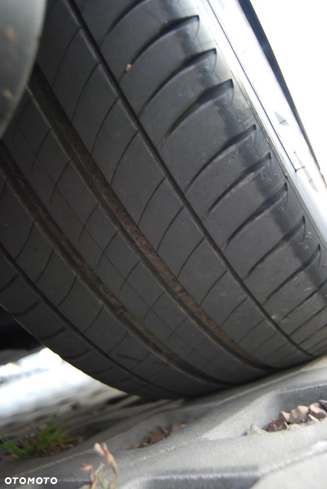 Tesla Model S Standard - 19