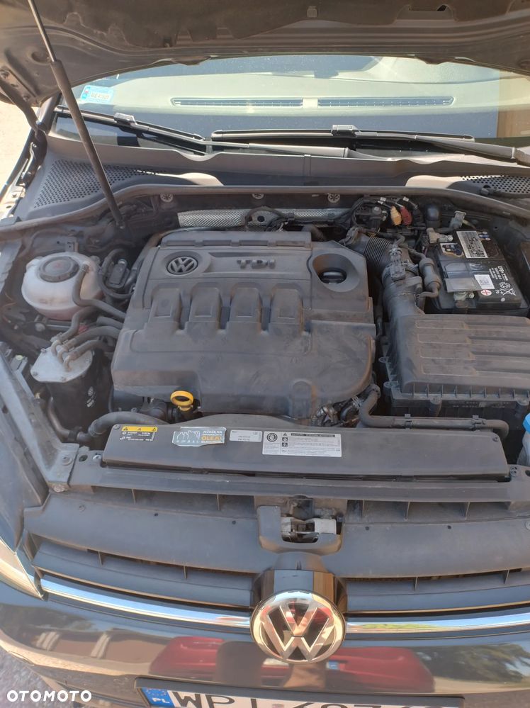 Volkswagen Golf 1.6 TDI BMT Comfortline - 8