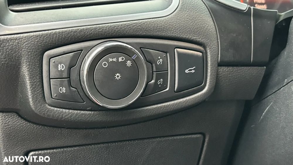 Ford Edge 2.0 TDCi Powershift Sport - 13