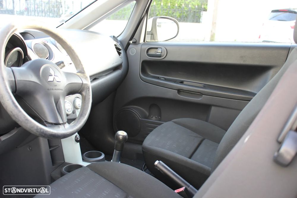 Mitsubishi Colt CZ3 1.5 DI-D Invite - 9