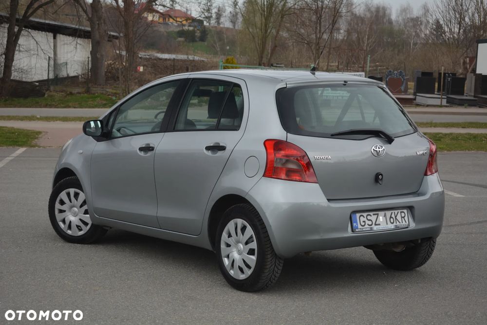 Toyota Yaris - 3