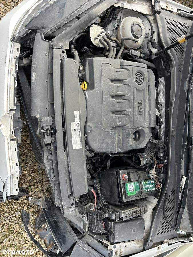 Volkswagen Golf 1.6 TDI (BlueMotion Technology) Trendline - 10