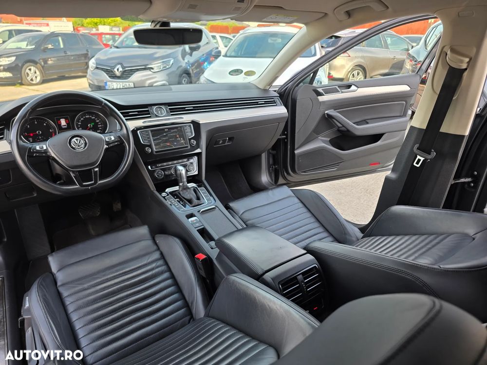 Volkswagen Passat 2.0 TDI SCR DSG Highline - 13