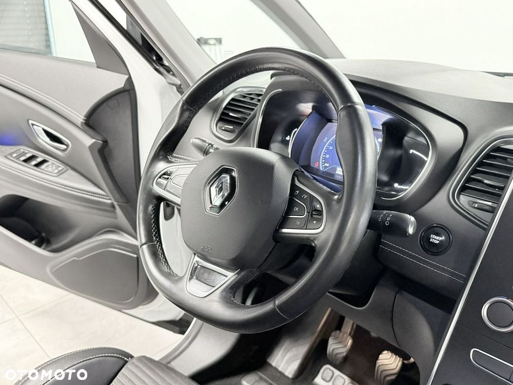 Renault Grand Scenic - 25