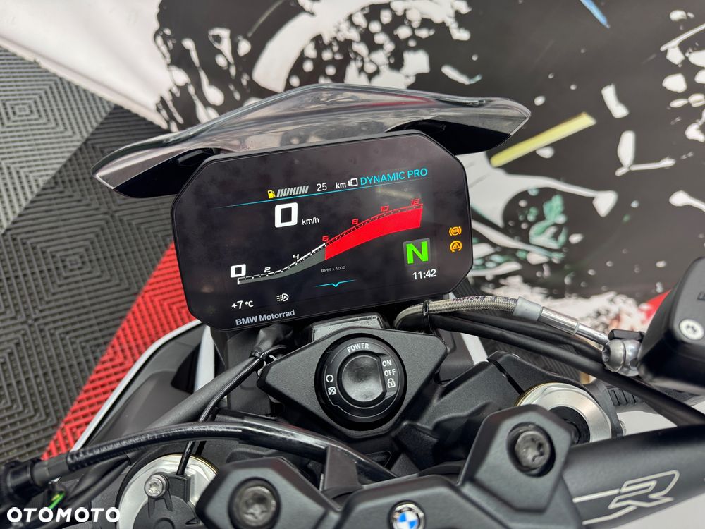 BMW R - 22