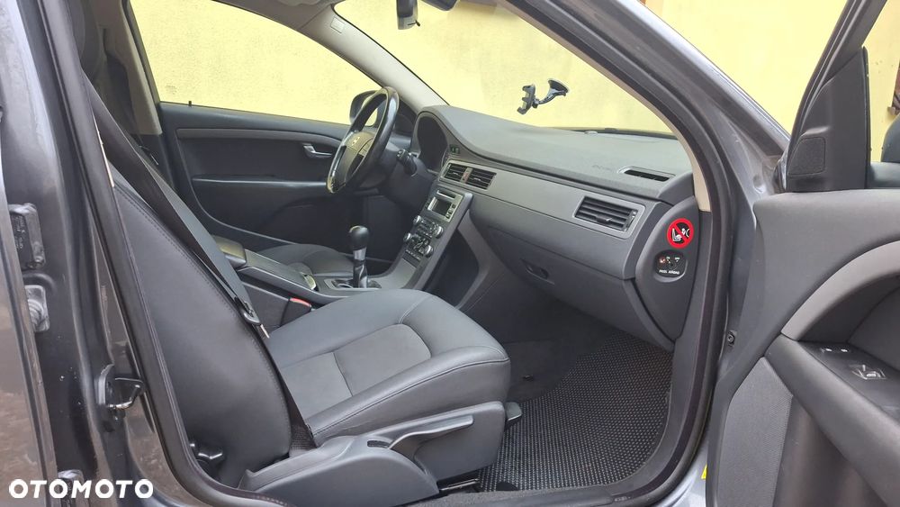 Volvo V70 2.0 - 21