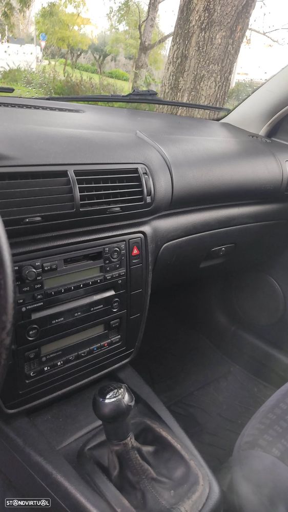 VW Passat Variant 1.9 TDi Confortline - 7