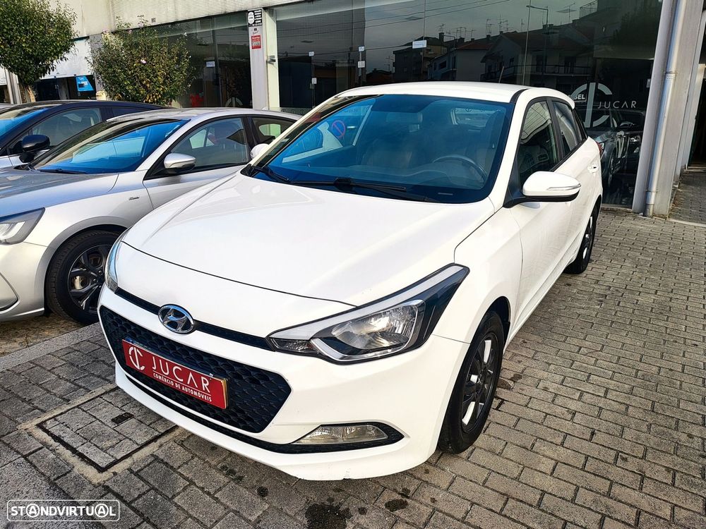 Hyundai i20 1.1 CRDi Access Plus - 1