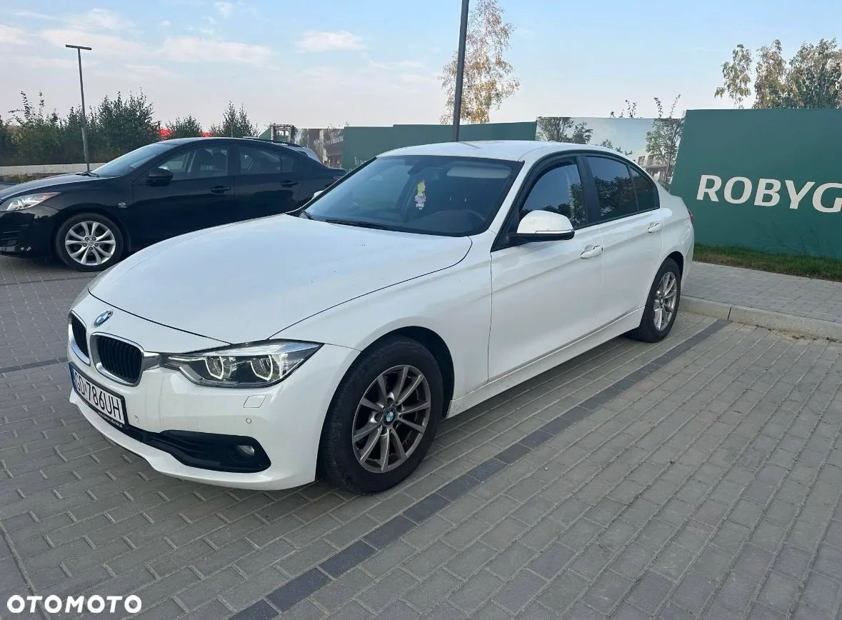 BMW Seria 3 318i - 1