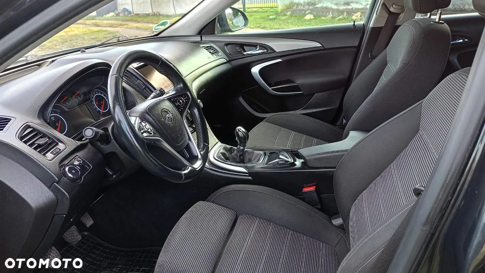 Opel Insignia - 11