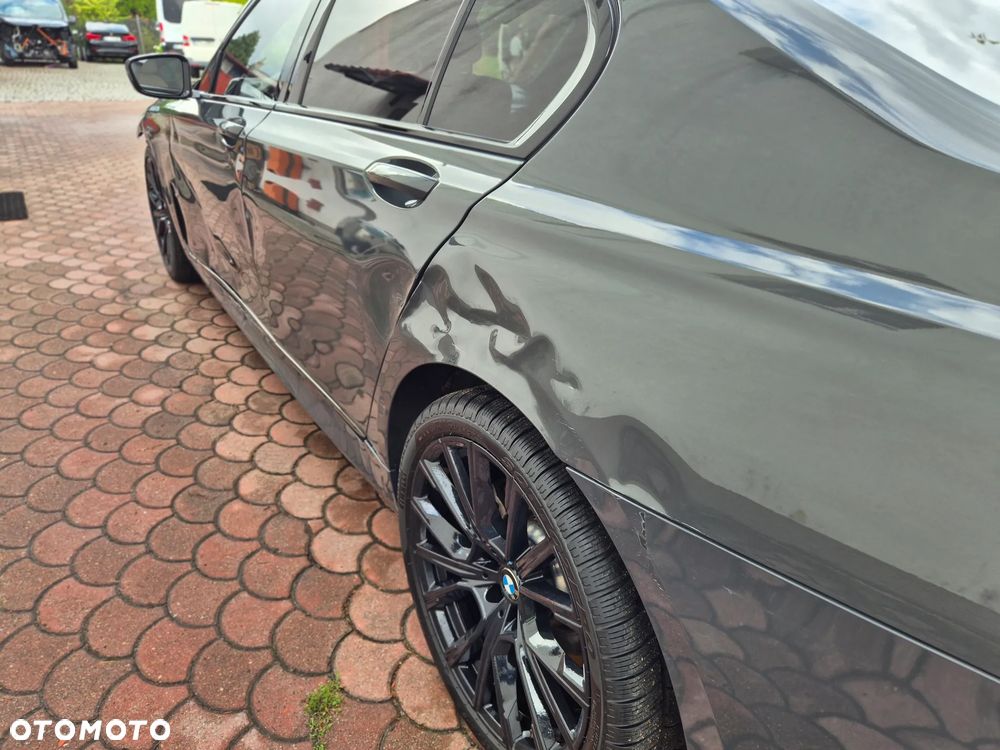BMW Seria 7 740d xDrive mHEV sport - 9