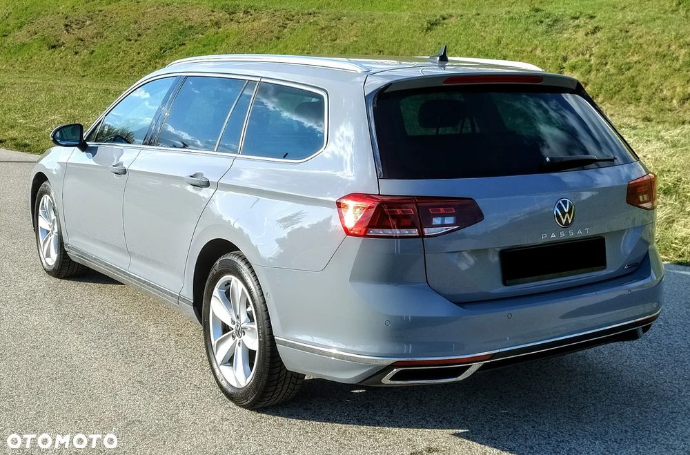 Volkswagen Passat 2.0 TDI 4Mot Elegance DSG - 3
