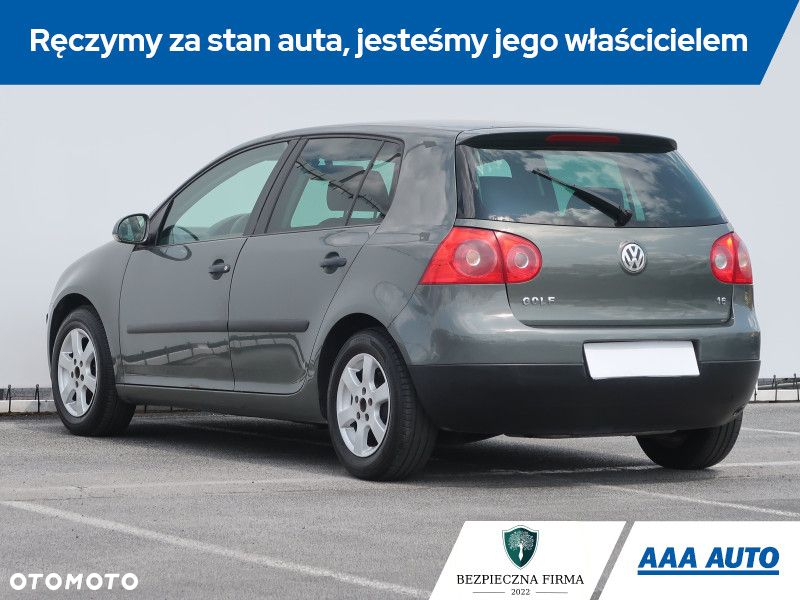 Volkswagen Golf - 5