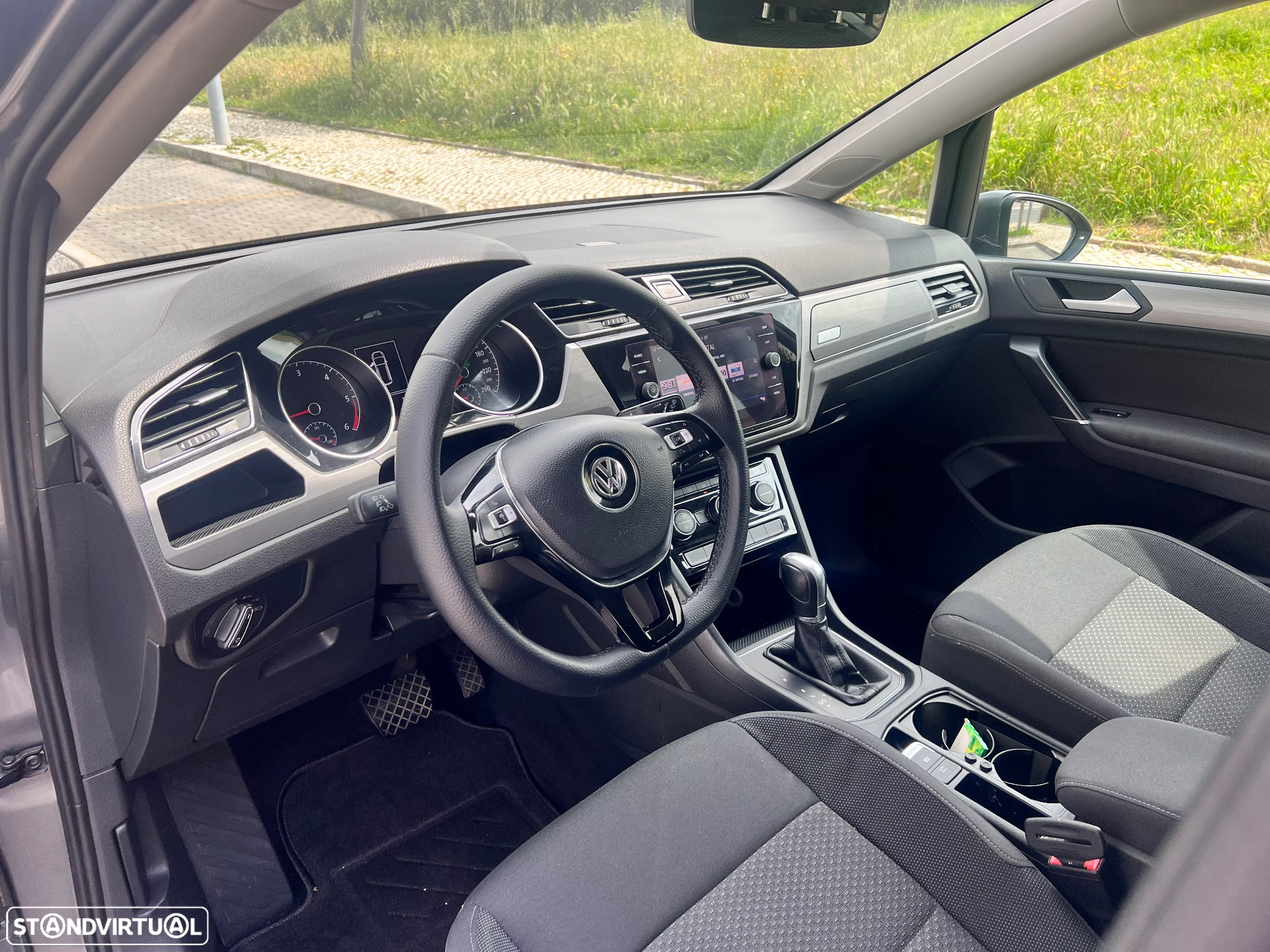 VW Touran 1.6 TDI Highline DSG - 10