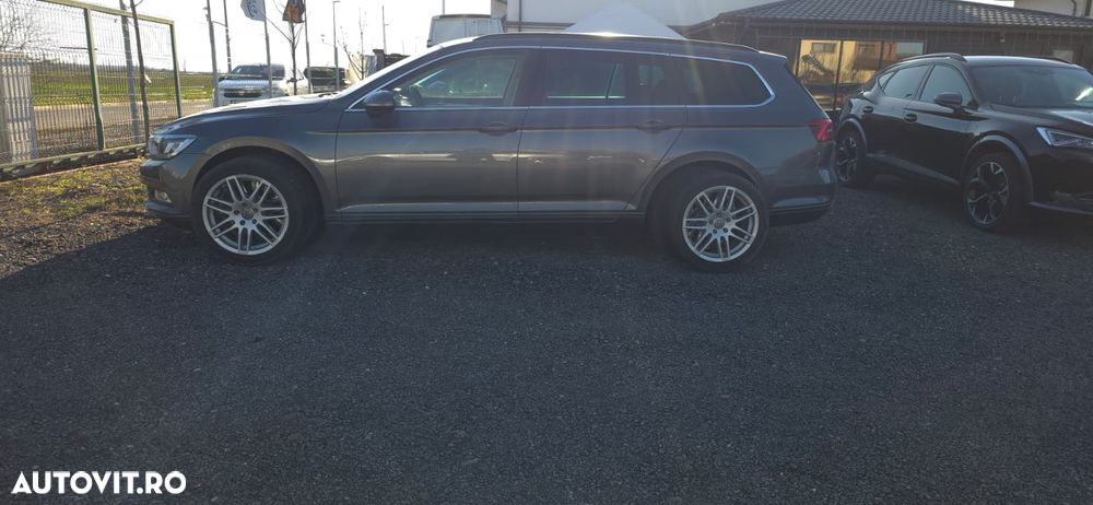 Volkswagen Passat Variant 2.0 TDI DSG Comfortline - 28